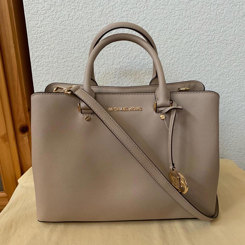 NWT Michael Kors Savannah Large Satchel